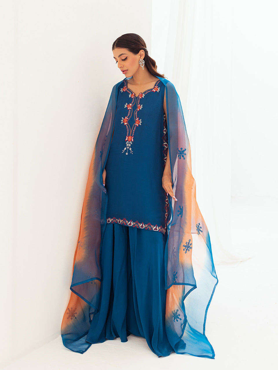 Elegant and graceful ensemble