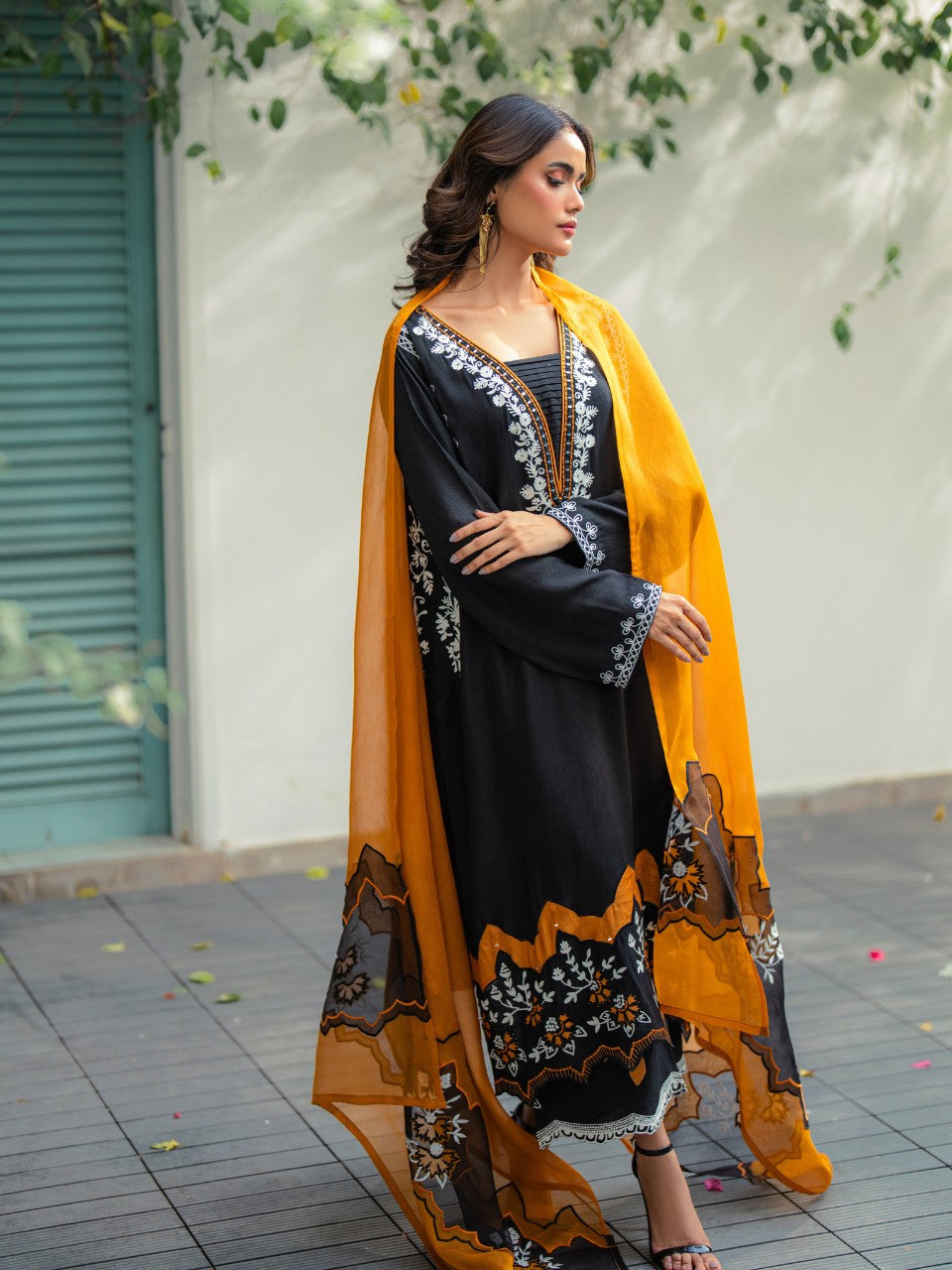 Korah cotton embroidered kurta