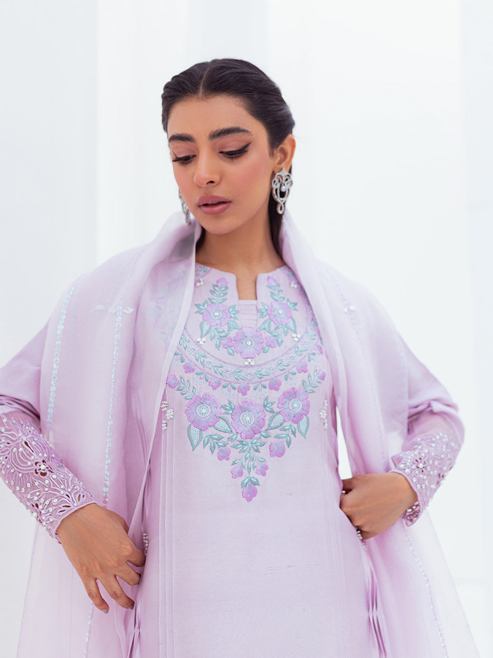 Embroidered lilac kurta with pearl and diamonte details