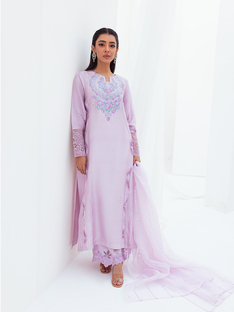 Embroidered lilac kurta with pearl and diamonte details