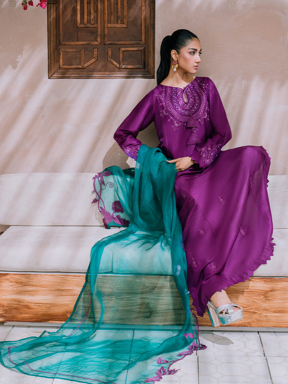 Embroidered organza dupatta in sea green