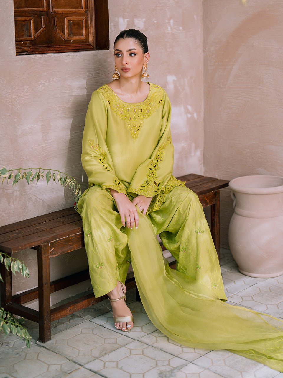 Lime green kurta with cut dana