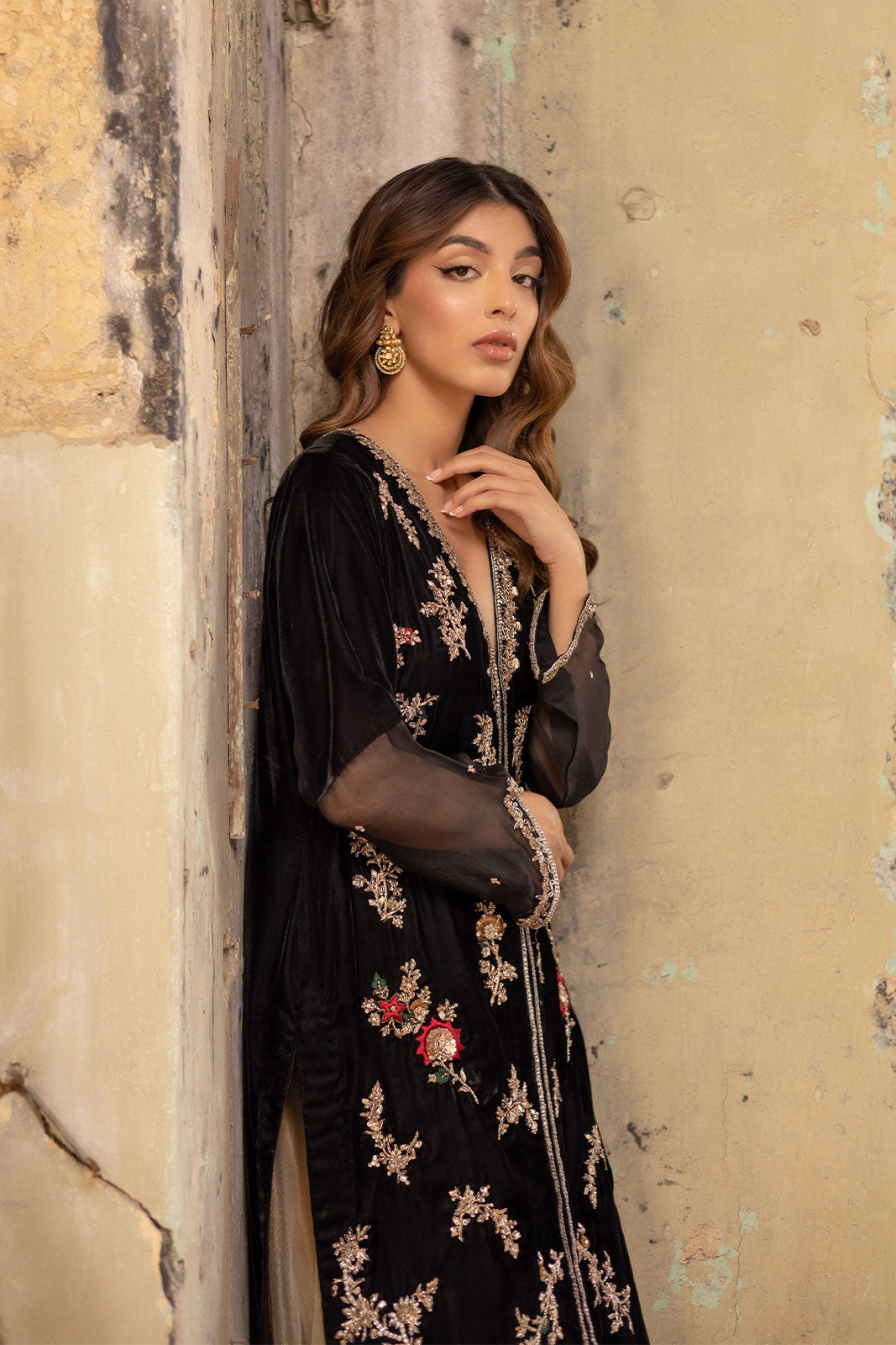 Zardozi and resham embroidery