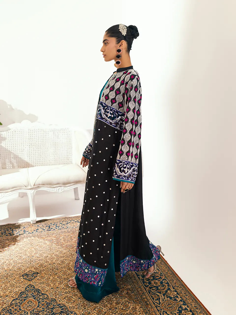 Elegant formal ensemble