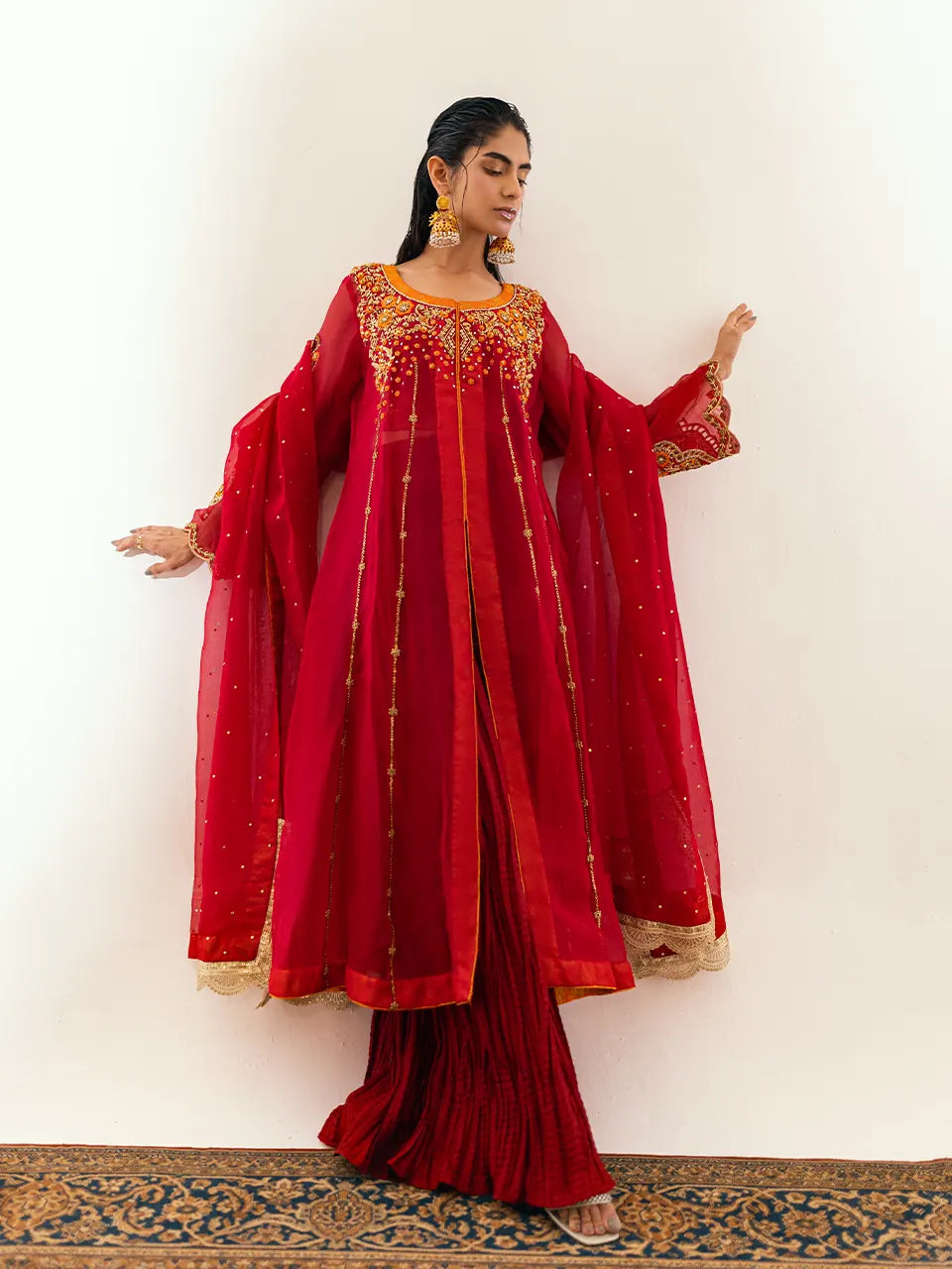 Red organza kalidaar