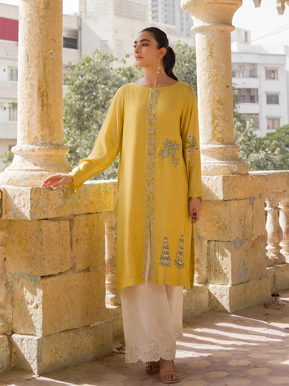 Cozy and stylish embroidered kurta
